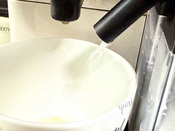 用2014購買的Nespresso Lattissima T