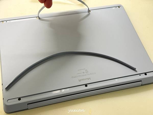 Surface Laptop Go 3 更換SSD