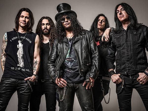 Slash featuring Myles Kennedy and The Conspirators.jpg