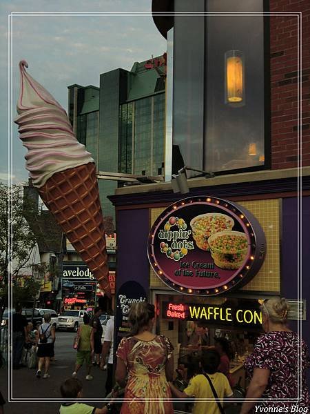 Clifton Hill &amp; Niagara Falls14.jpg