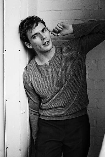 Sam-Claflin-04.jpg