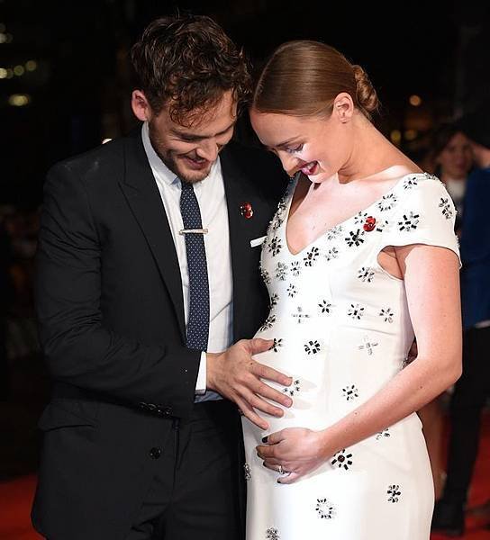 sam-claflin-laura-haddock.jpg