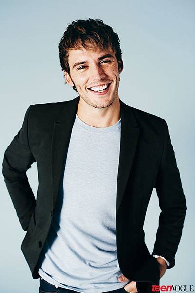 sam-claflin-the-hunger-games-06.jpg