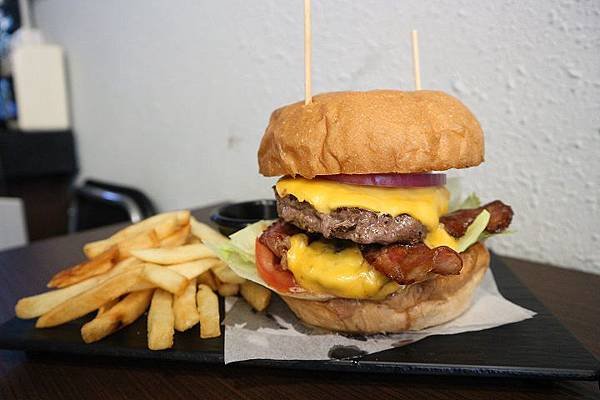 burgerlab_05.jpg