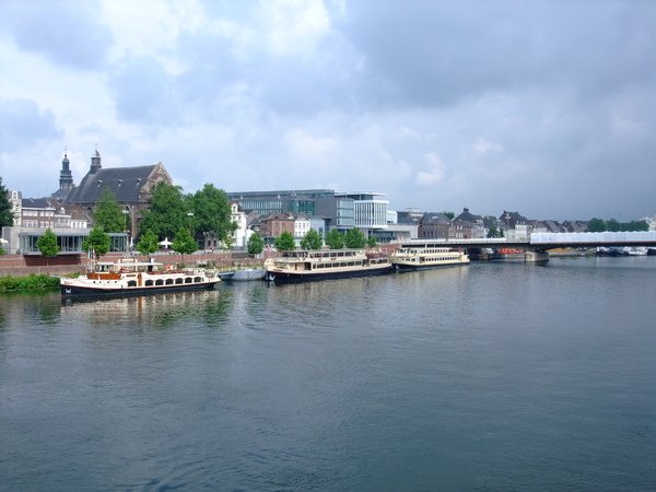 River Maas(馬斯河)