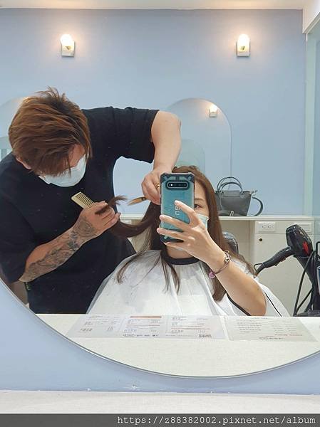 居髮廊hair salon樹林店