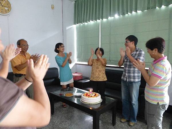 祝吳惠媚技士(吳姐)生日快樂