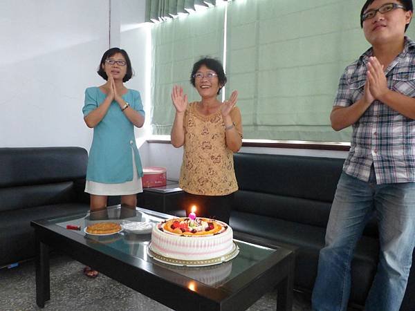 祝吳惠媚技士(吳姐)生日快樂