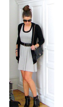 si11-greyandblackminidress.jpg