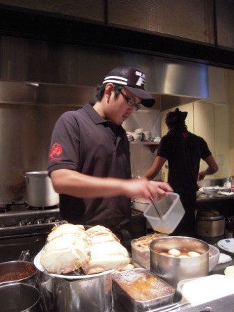 新宿助拉麵09.JPG