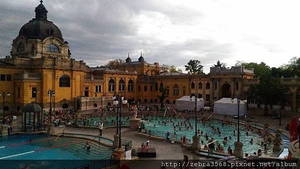 Szenchenyi Spa in Budapest