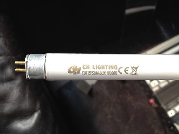 晨輝T5 24w 10000K 燈管