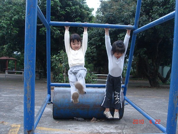 060.JPG