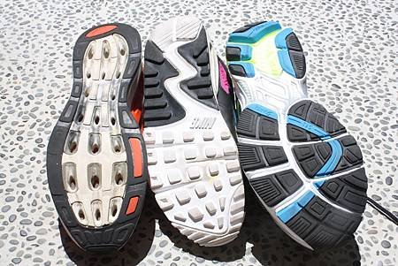 NIKE Adidas Asics 比較