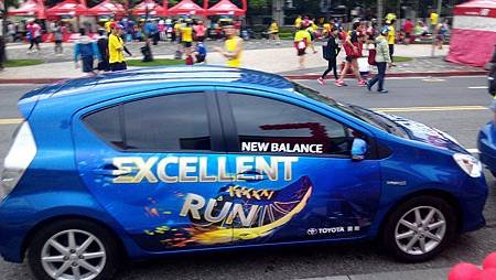 2014 NEW BALANCE Excellent Run 半馬  活動車