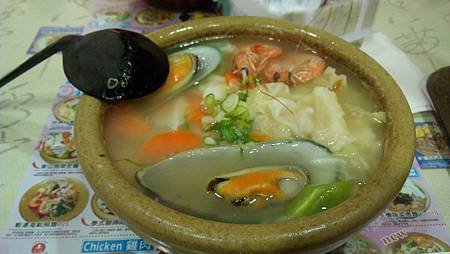 甘泉魚麵（師大店） 龍王海鮮蚌麵