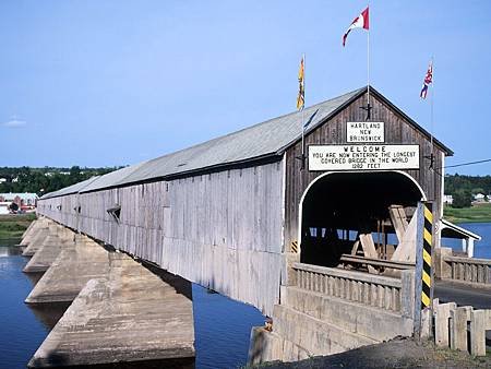 哈特蘭廊橋(Hartland Bridge)