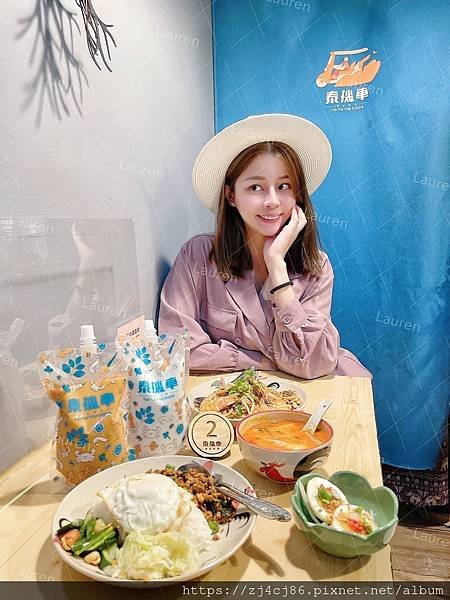 LINE_ALBUM_220611_8.jpg