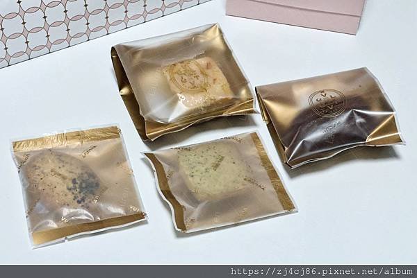 LINE_ALBUM_221121_122.jpg