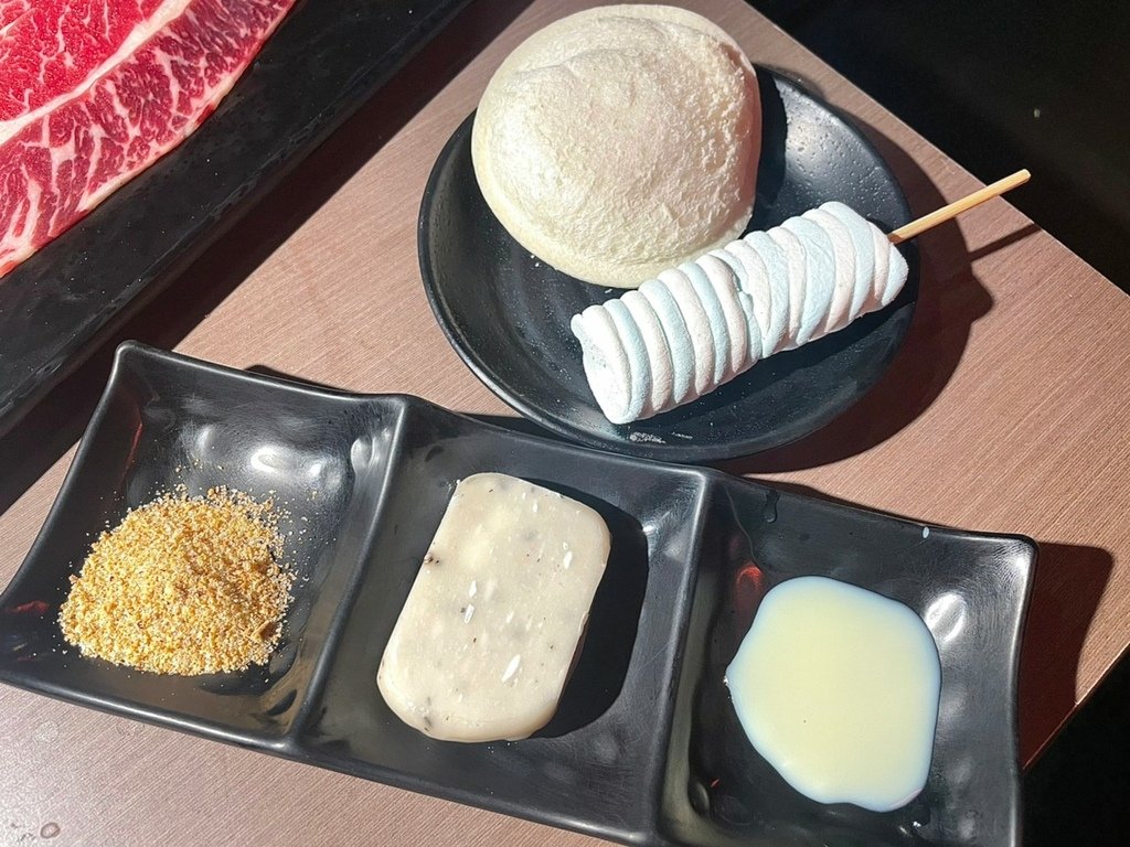 食記 ཾ名炙炭火燒肉༺新北三重｜頂級燒肉、海鮮燒烤吃到飽