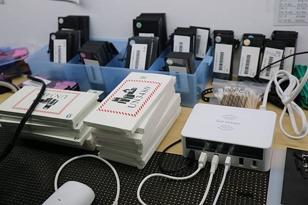 推薦台中大里iPhone維修【鼎威蘋果維修Iphone現場維