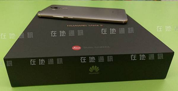 MATE9-摩卡金-側